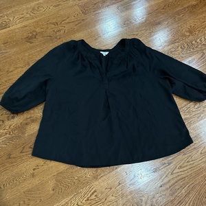 Crown & Ivy curvy 2X black top